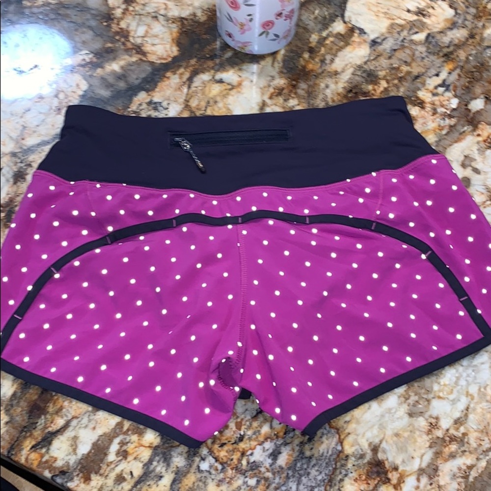 Lululemon run times shorts size 2 reflective